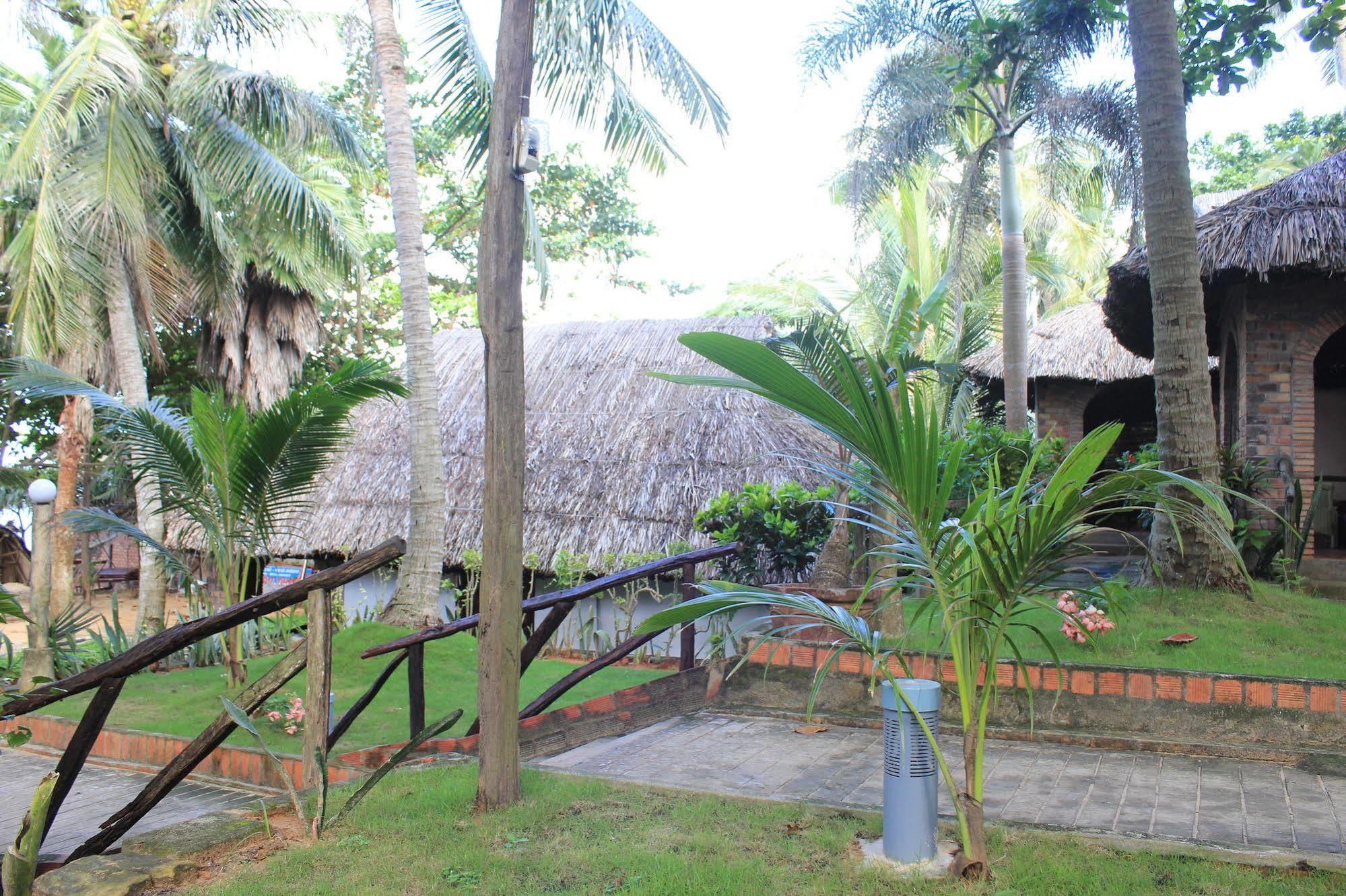 Lien Hiep Thanh Homestay & Beach Bar Phu Quoc Exterior photo