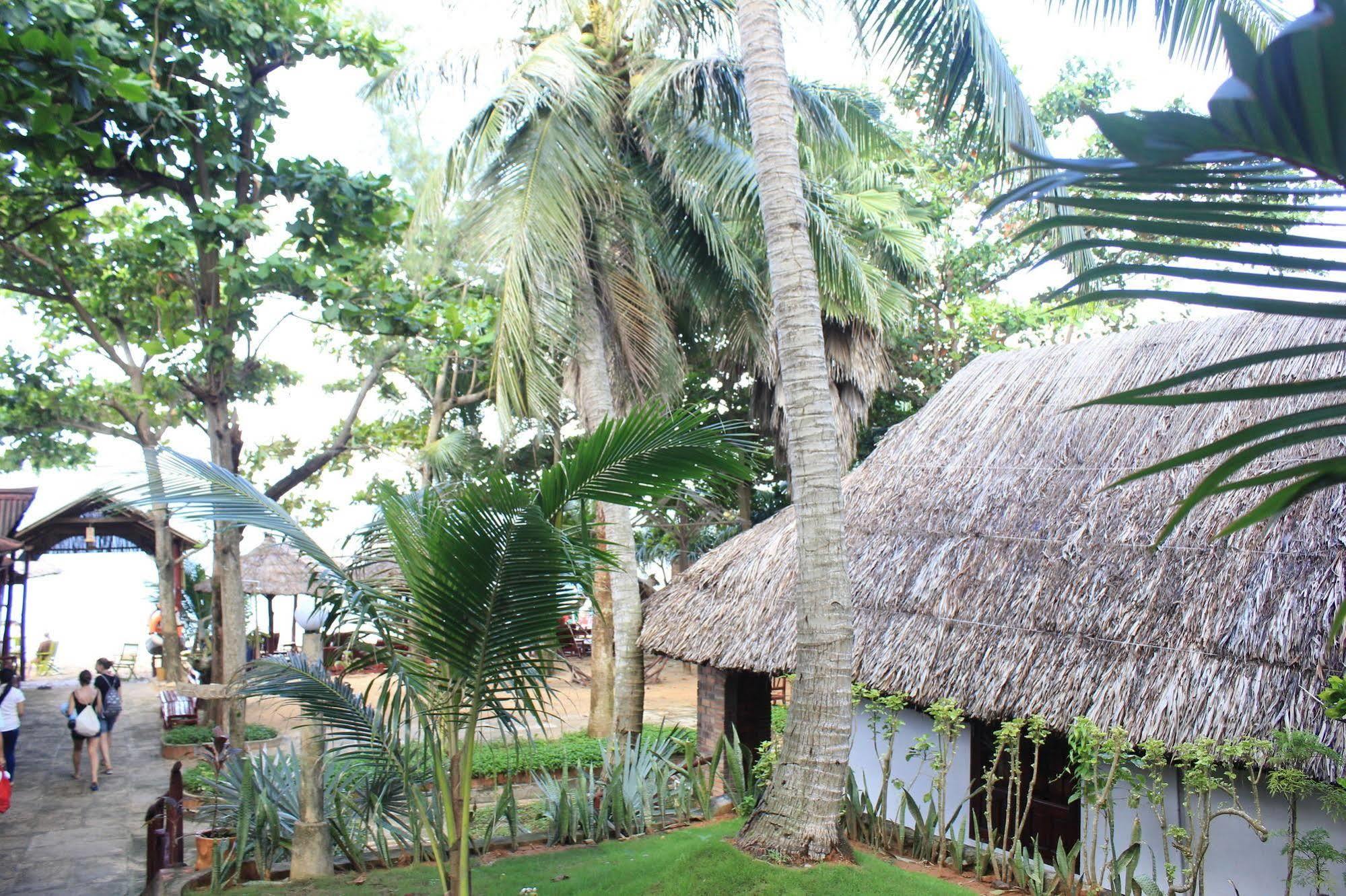 Lien Hiep Thanh Homestay & Beach Bar Phu Quoc Exterior photo